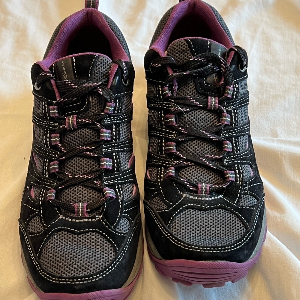 Eddie Bauer Seneca Peak hikers